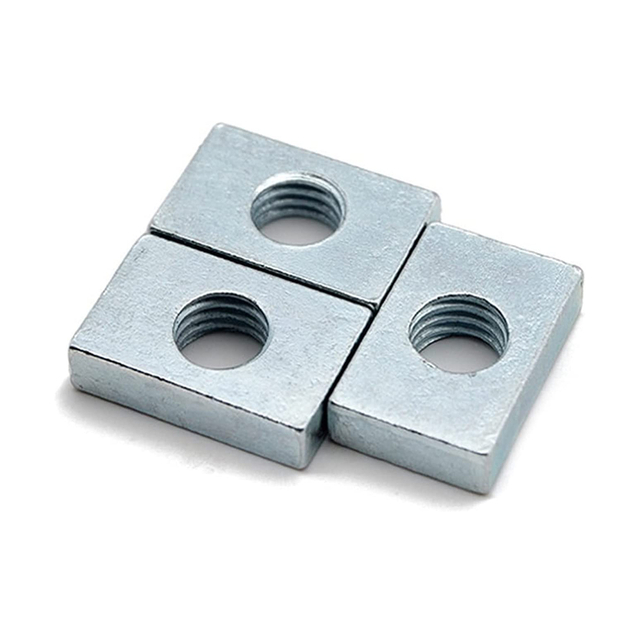 Quadratische Muttern. Dünne rechteckige Muttern aus verzinktem Kohlenstoffstahl